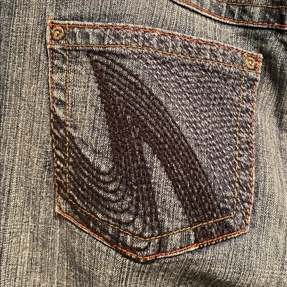 Cato Women's Straight Leg Blue Jeans - Picture 3 of 5